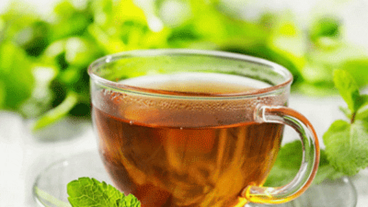 Les vertus cachées du thé, une boisson rajeunissante que beaucoup commencent par adopter !