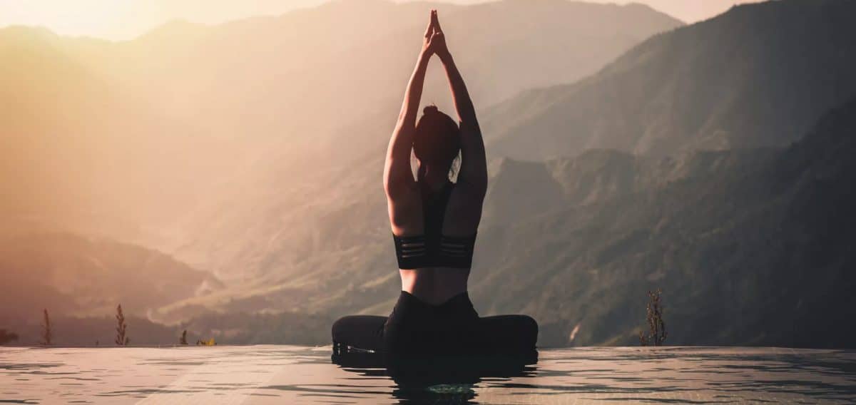 yoga--10-comptes-instagram-a-suivre-pendant-le-confinement-et-apres