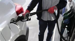 Prix du carburant : ces français utilisent cette méthode hallucinante pour payer leur essence moins cher !