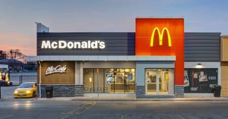 Des employés McDonald’s dévoilent comment payer moins cher son menu, maintenant tout le monde va le faire
